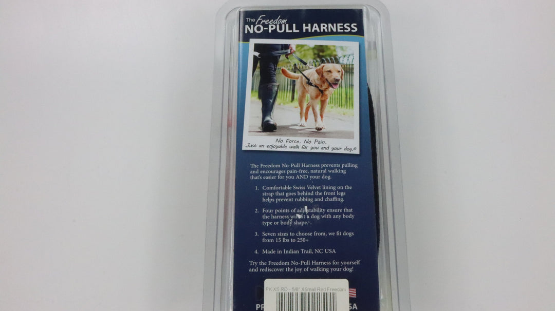 2 Hounds Design Freedom No-Pull Harness With Leash