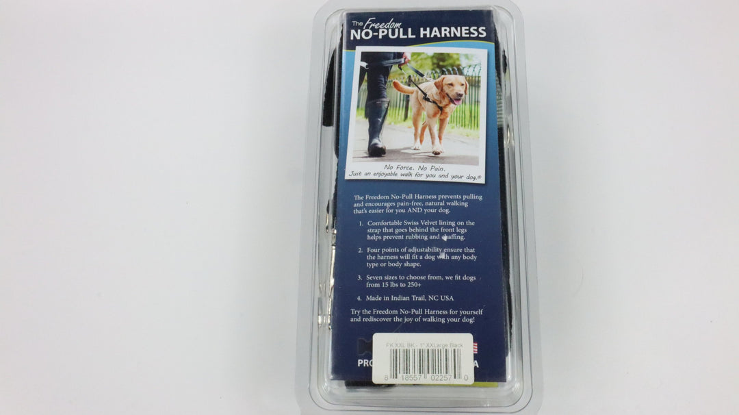 2 Hounds Design Freedom No-Pull Harness With Leash