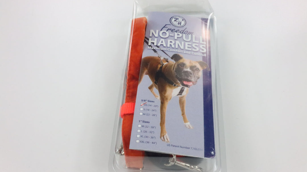 2 Hounds Design Freedom No-Pull Harness With Leash